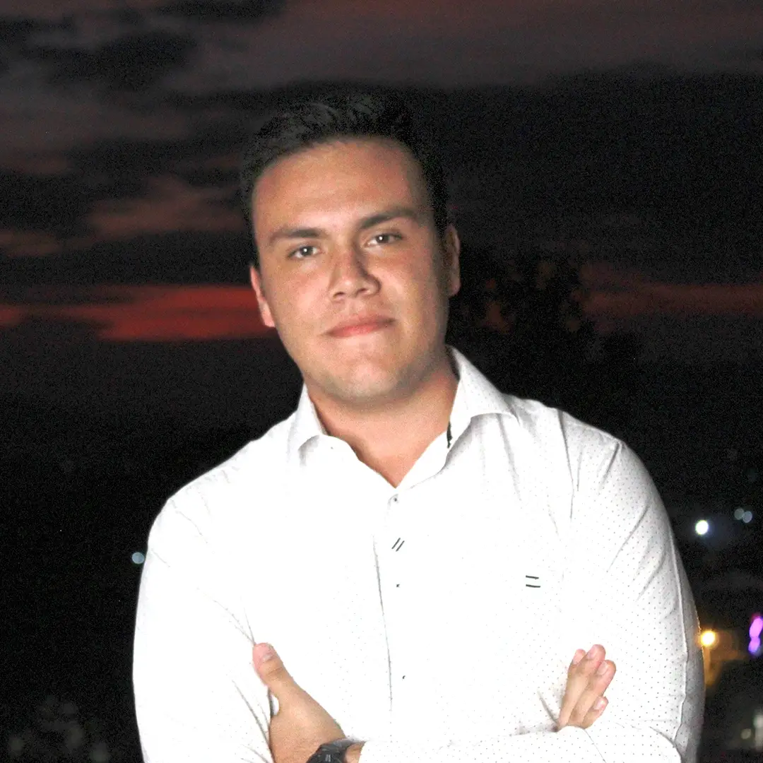 Sebastián Rincón asesor profesional de la inmobiliaria LEBEN